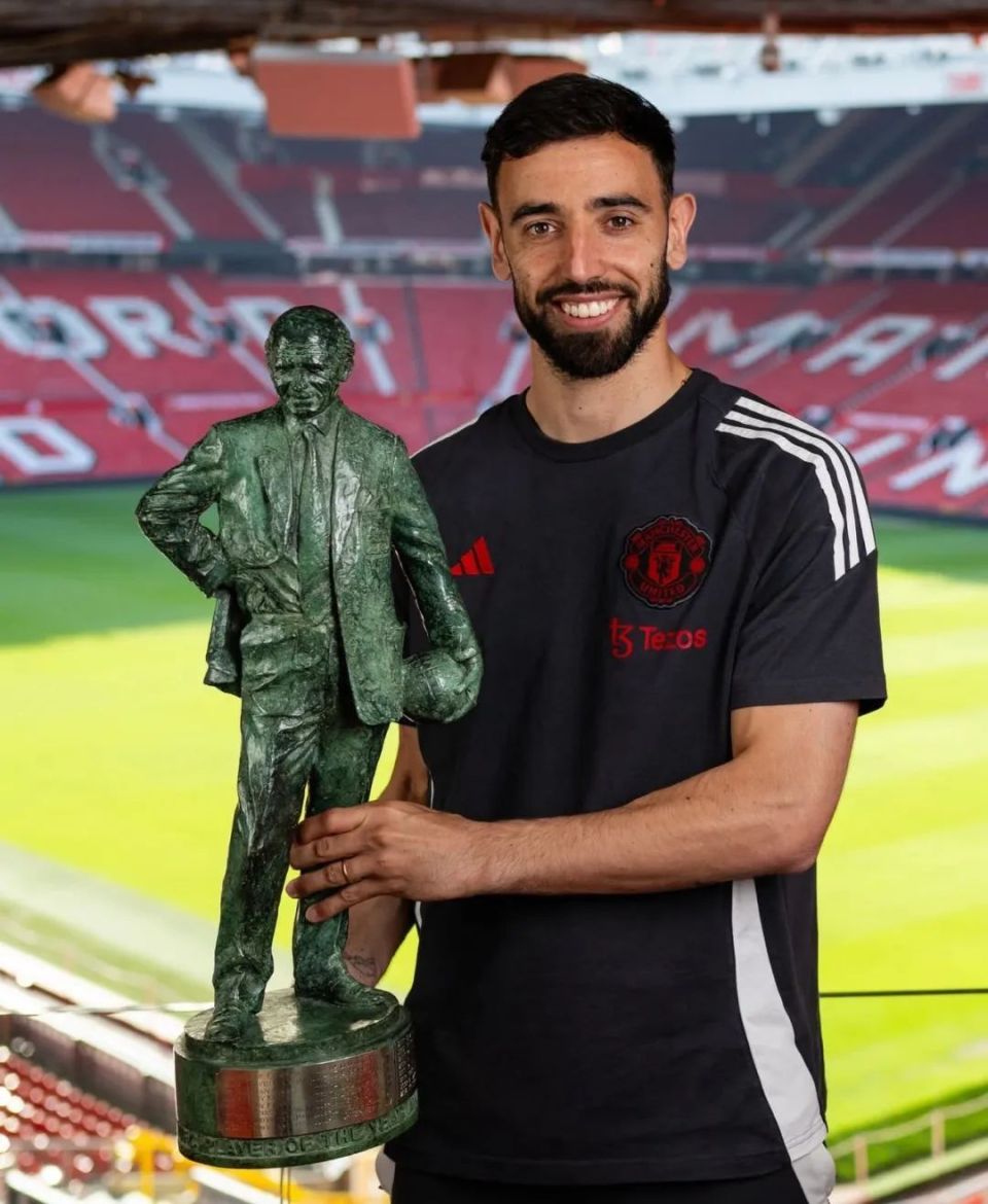 关于曼联赛后痛哭：这是我最后一届世俱杯了…！的信息