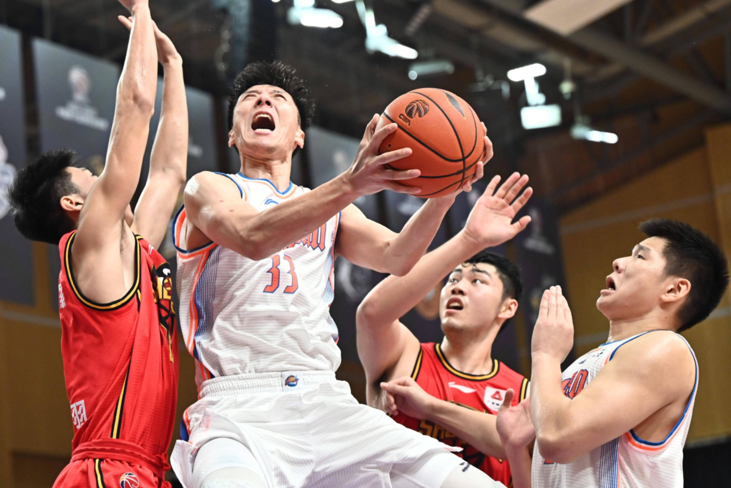 热火惊险胜过老鹰，全队发挥稳定有力！的简单介绍