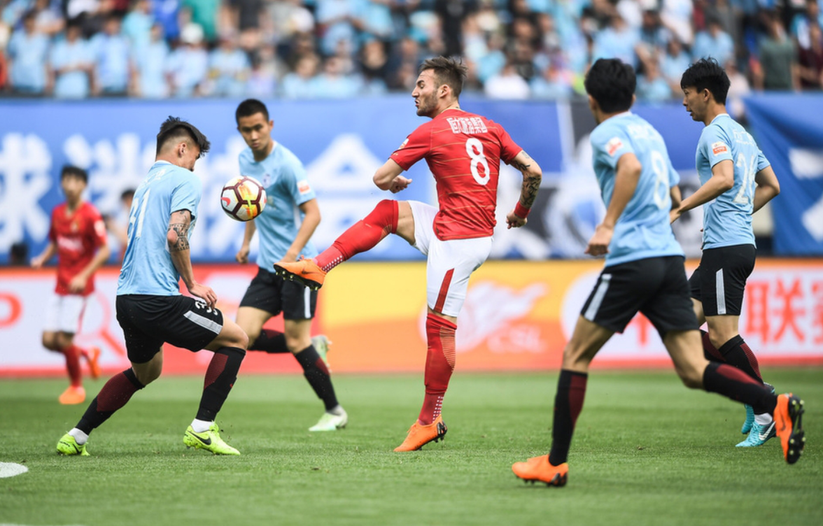 大连一方主场不敌广州恒大，遭遇连败势头！的简单介绍