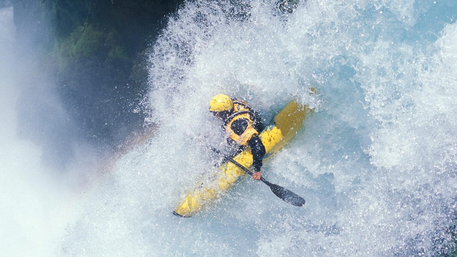 阿坎吉一锤定音，西班牙战术完胜勒沃库森，诠释现代足球关键先生新定义