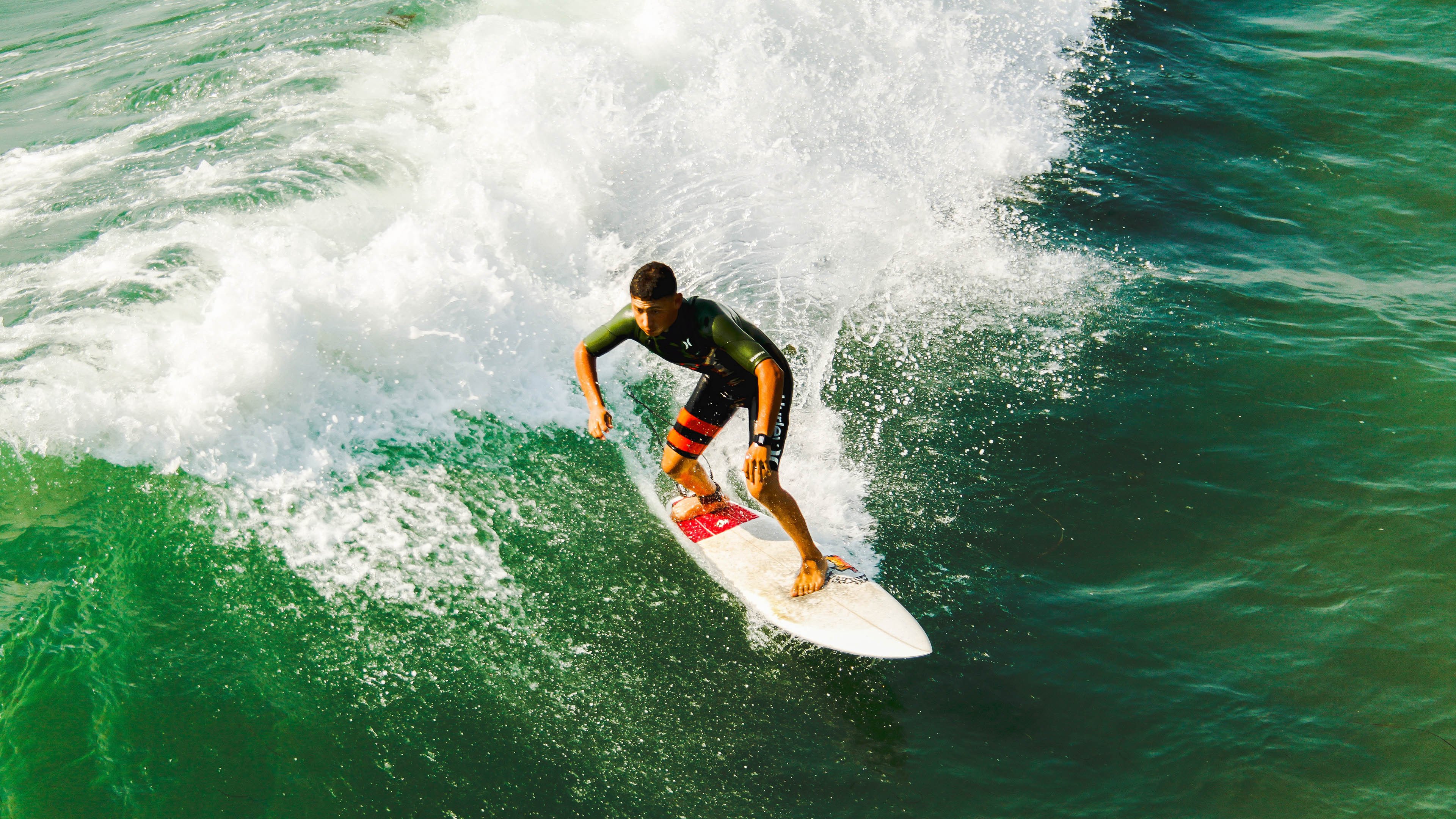 篮网力克辽宁队，西亚卡姆点燃赛场，一场跨越文化的篮球盛宴